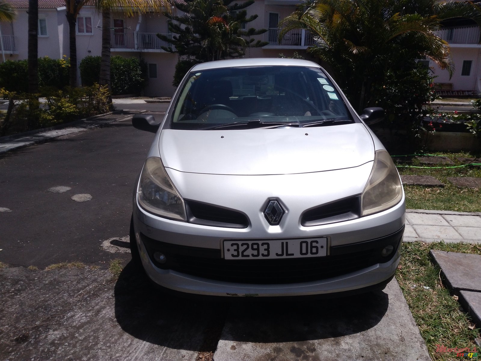 2006' Renault Clio none photo #2