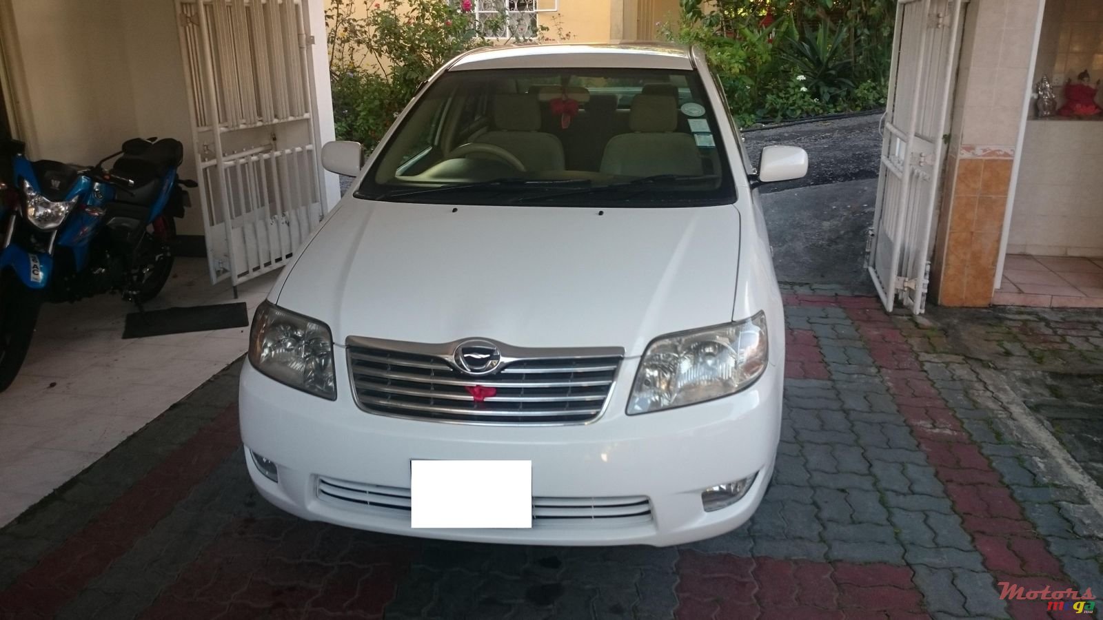 2005' Toyota Corolla NZE Grade X 40th anniversary photo #3