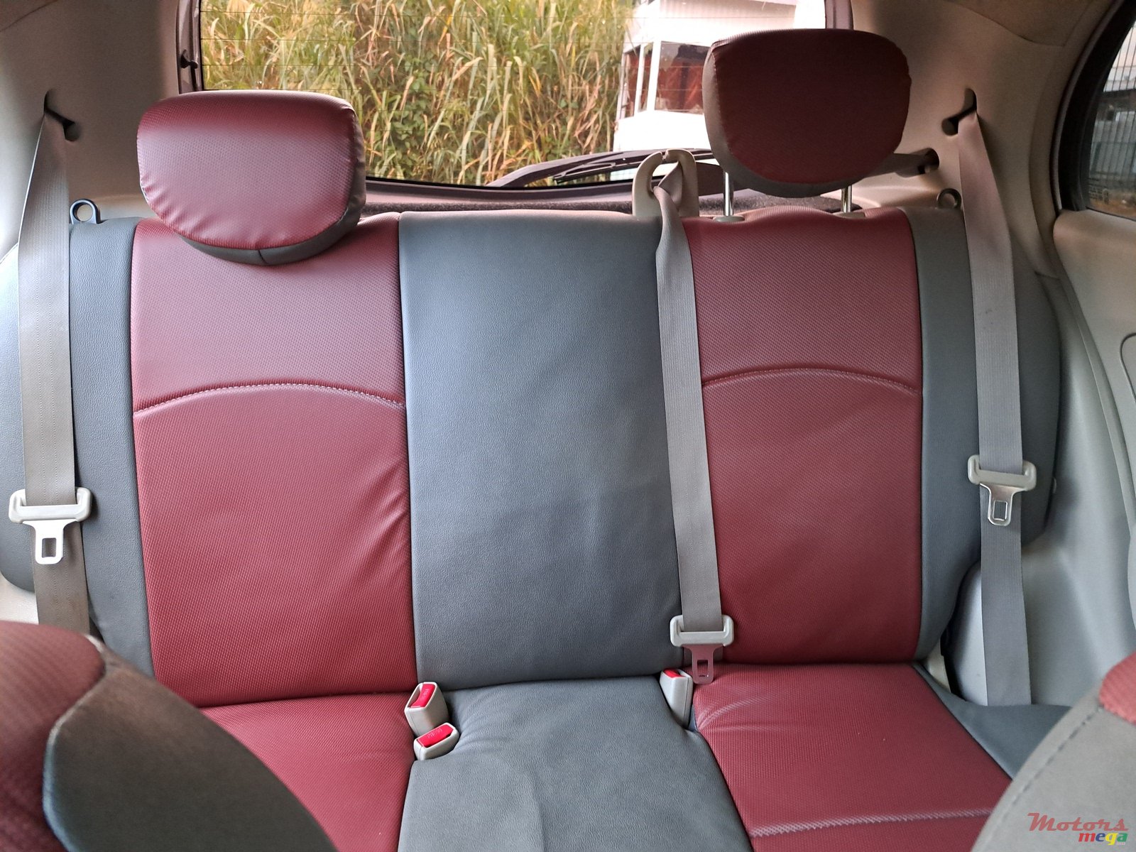 2011' Nissan March photo #3