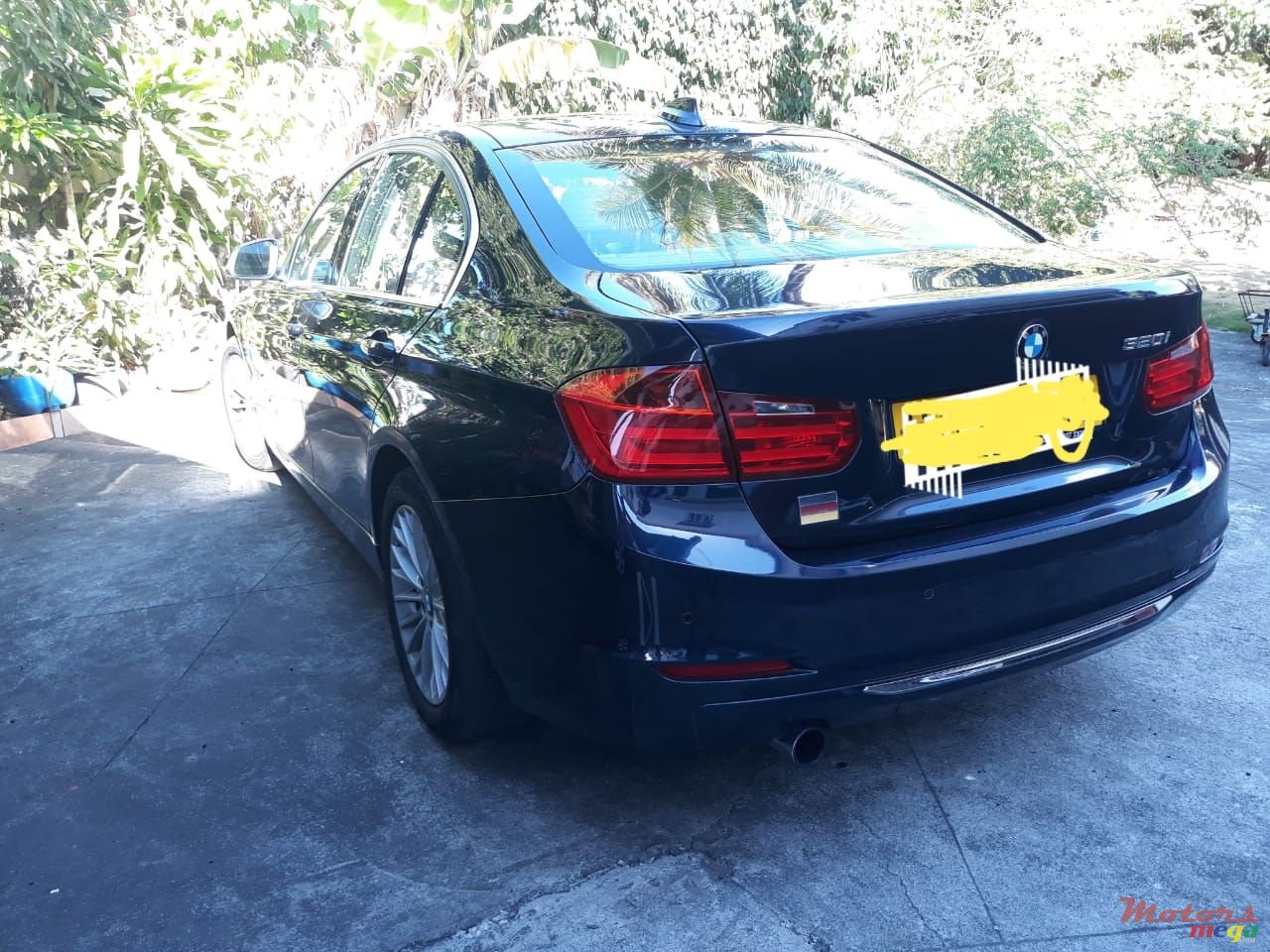 2012' BMW 320 Manual photo #1