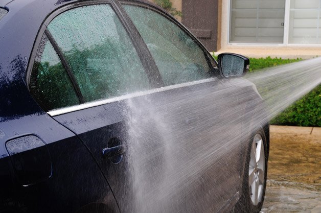 Researchers Developing Washless Coating for Cars