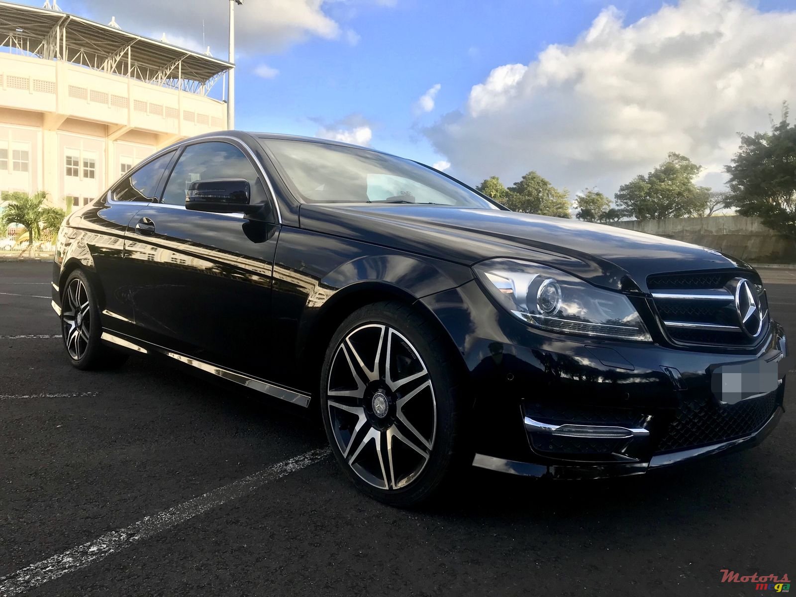 2013' Mercedes-Benz C-Class photo #3