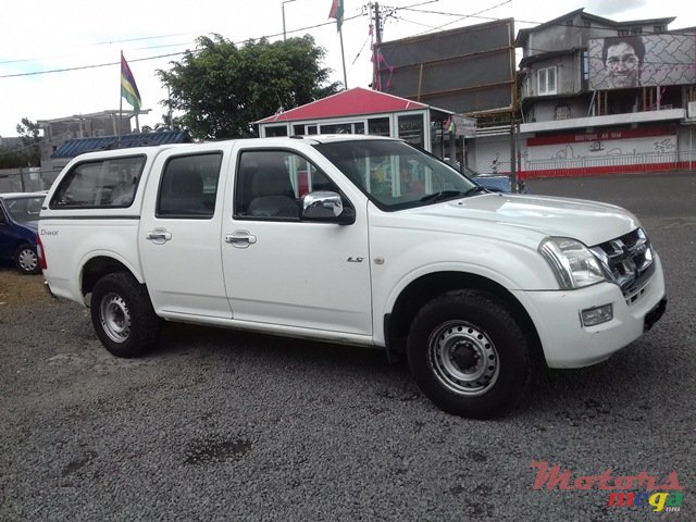 2006' Isuzu D-Max photo #6
