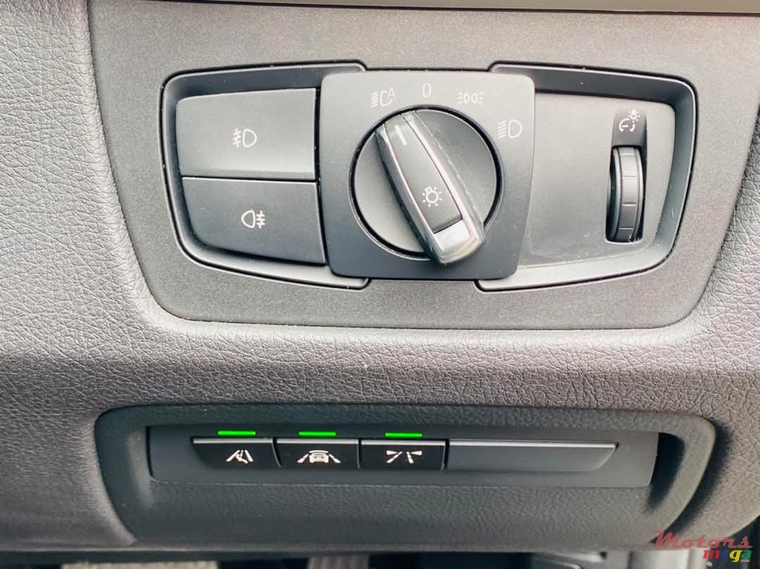 2018' BMW 318 photo #6