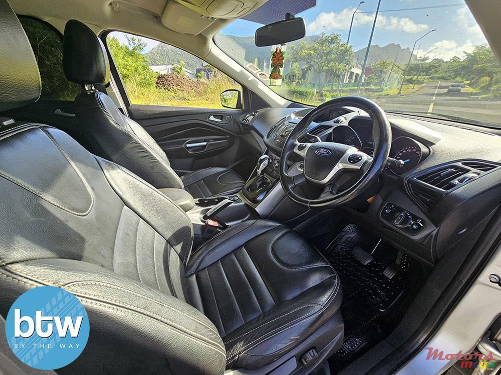 2016' Ford Kuga photo #5