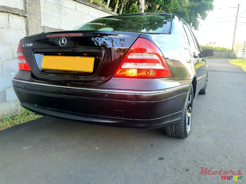 2005' Mercedes-Benz C-Class C200 photo #7