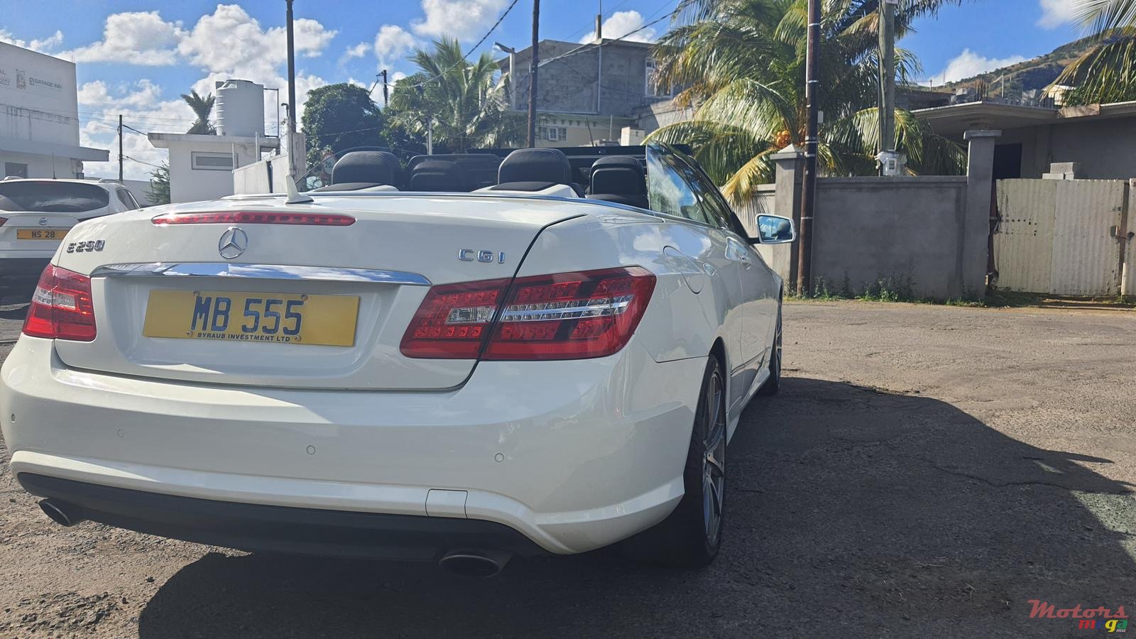 2011' Mercedes-Benz E-Class 250 Cabriolet photo #6