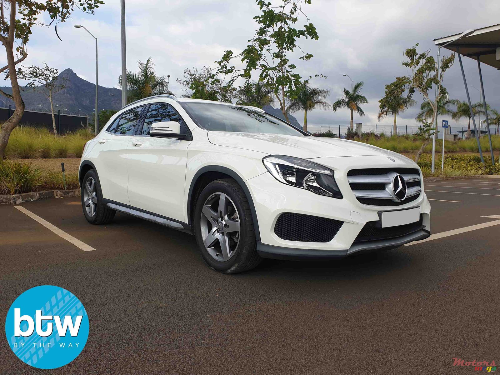 2016' Mercedes-Benz GLA-Class 200 AMG photo #1