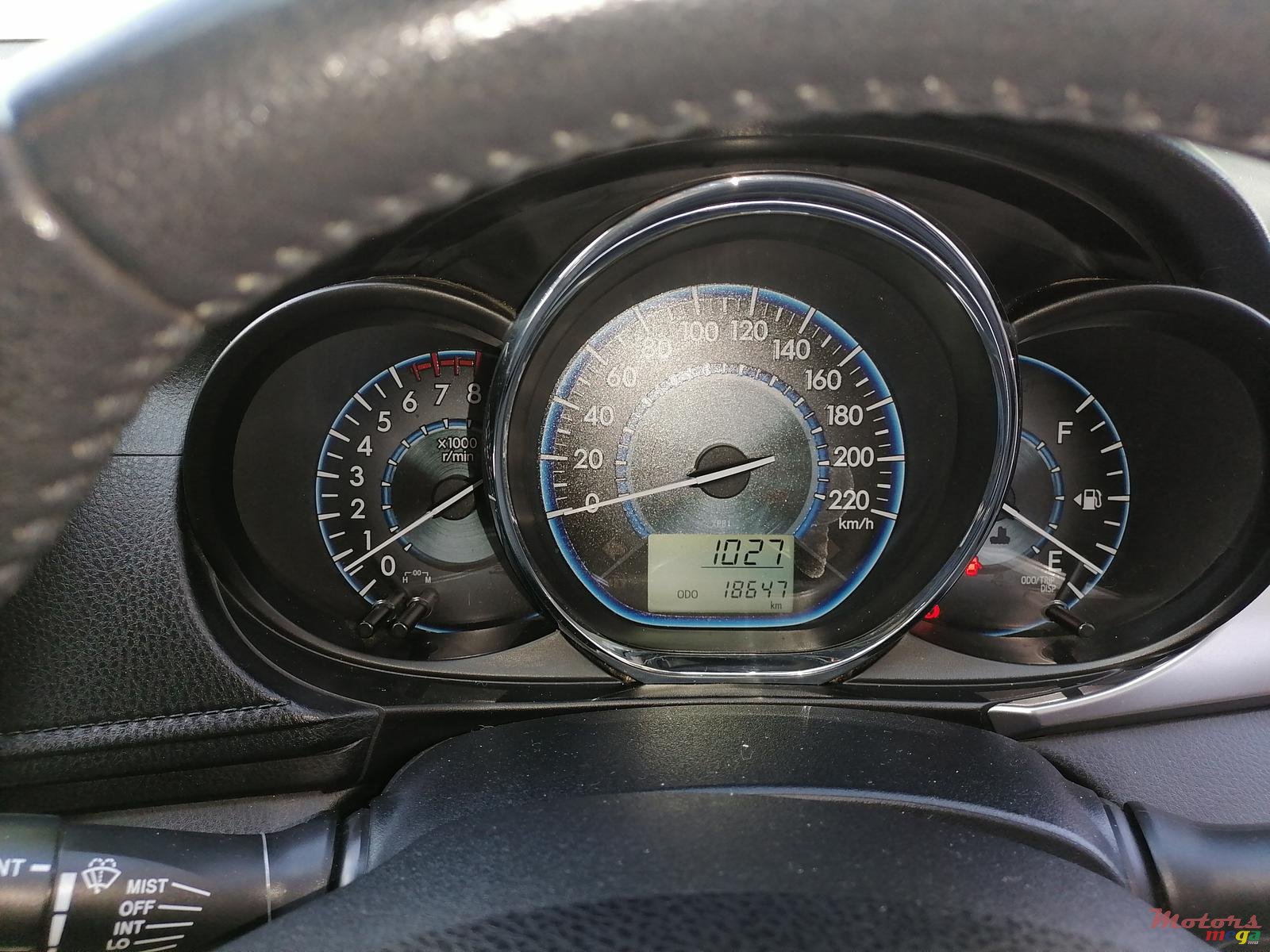 2016' Toyota Yaris photo #3