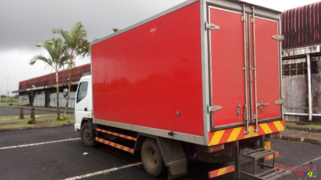 2012' Mitsubishi photo #6