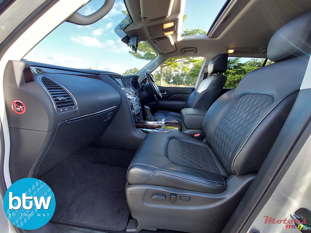 2020' Infiniti QX80 photo #4