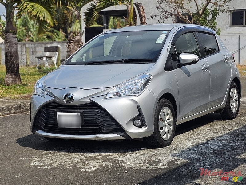 2018' Toyota Vitz photo #6