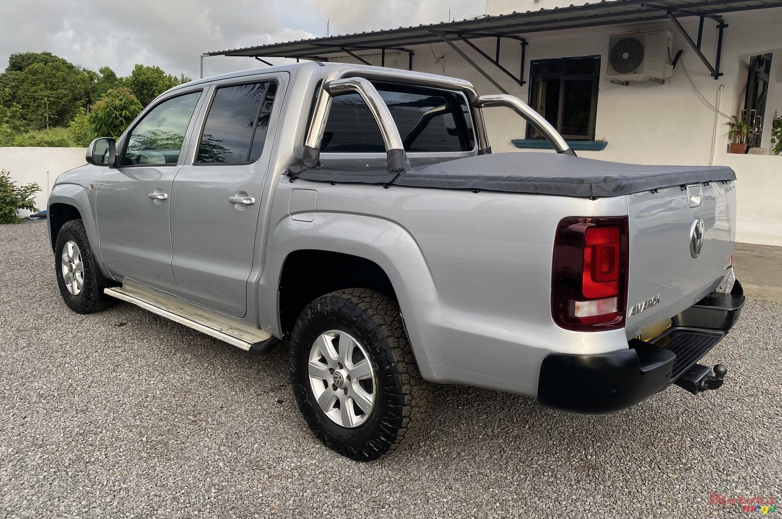 2016' Volkswagen Amarok TDI 4motion photo #5