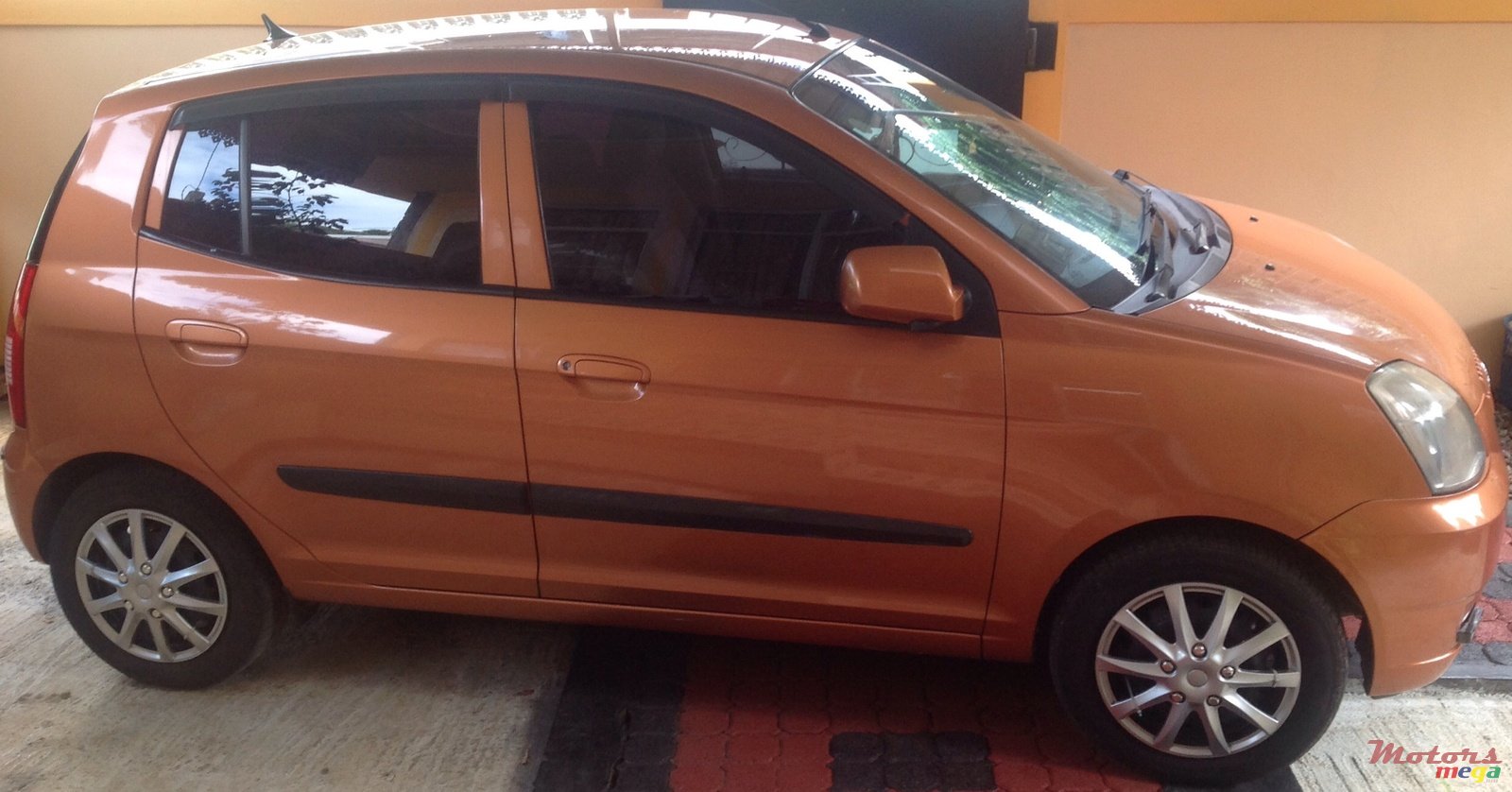 2005' Kia Picanto photo #1