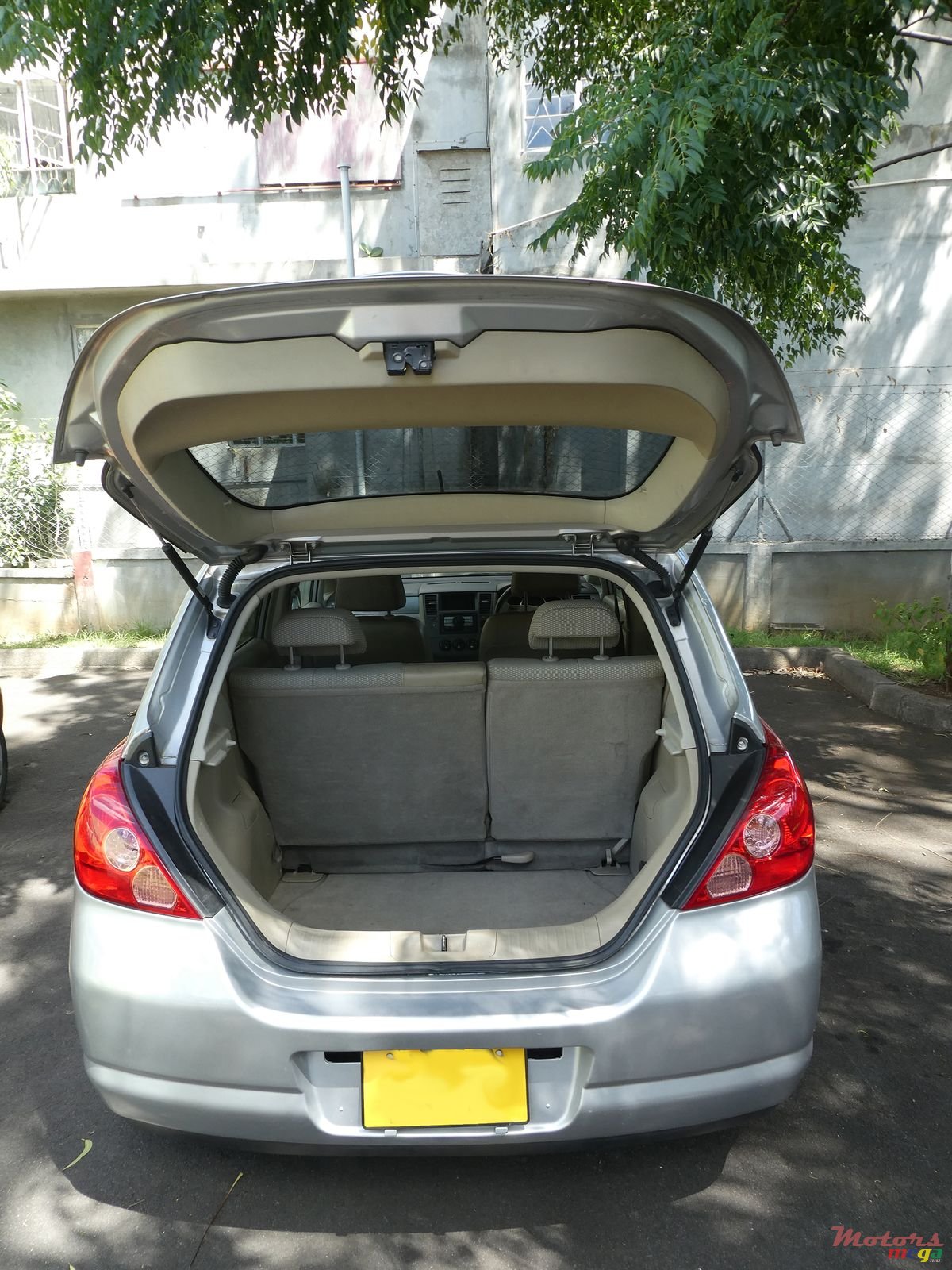 2005' Nissan Tiida photo #4