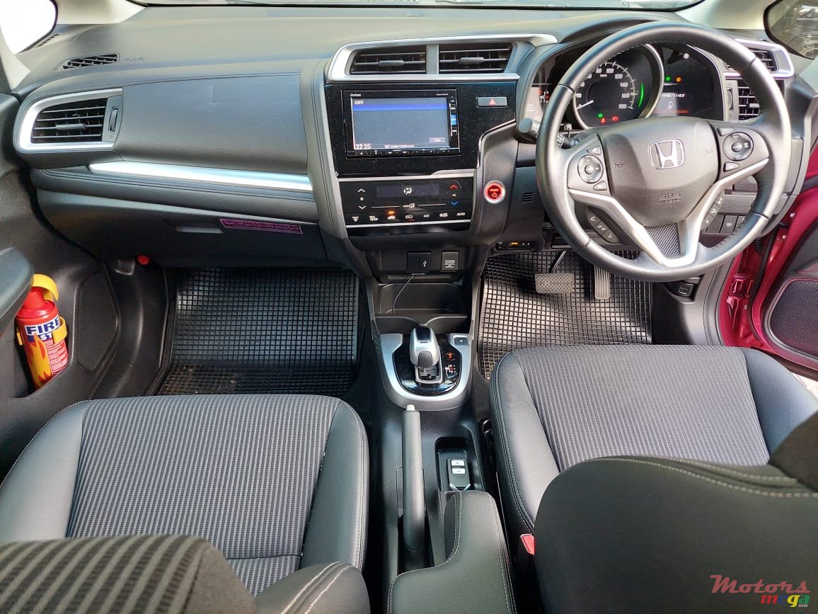 2019' Honda Fit photo #6