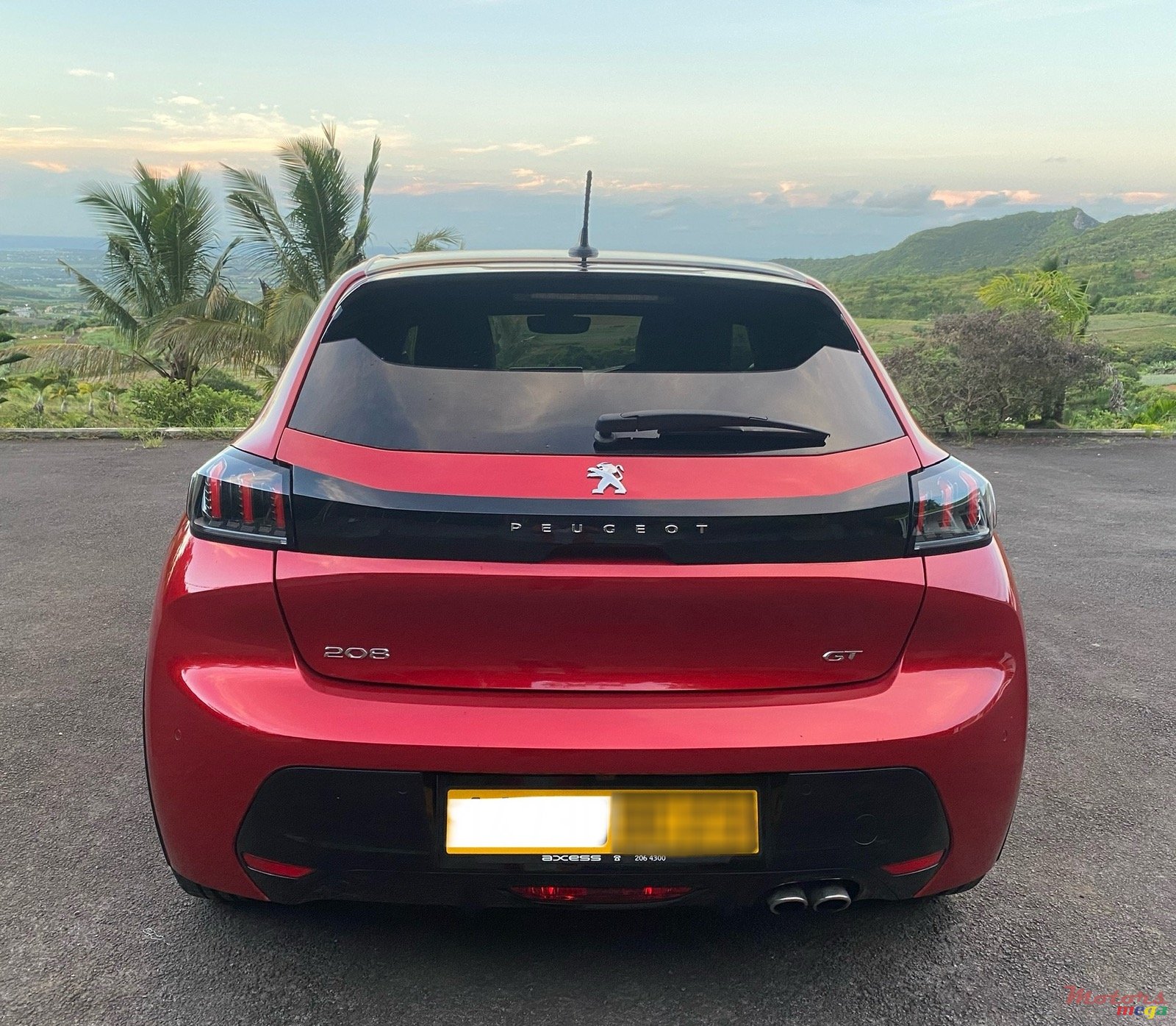 2023' Peugeot 208 GT photo #3