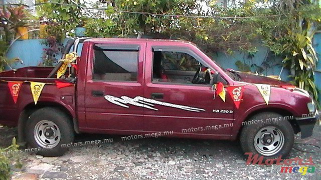 1999' Isuzu KB Series photo #1