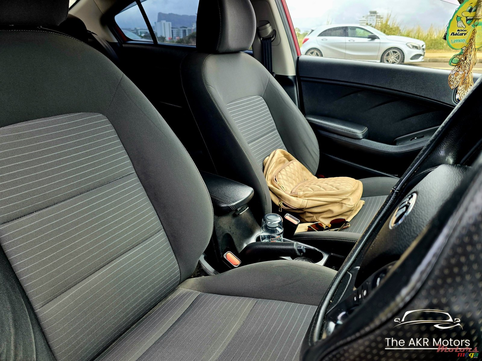 2016' Kia Cerato Forte K3 photo #5