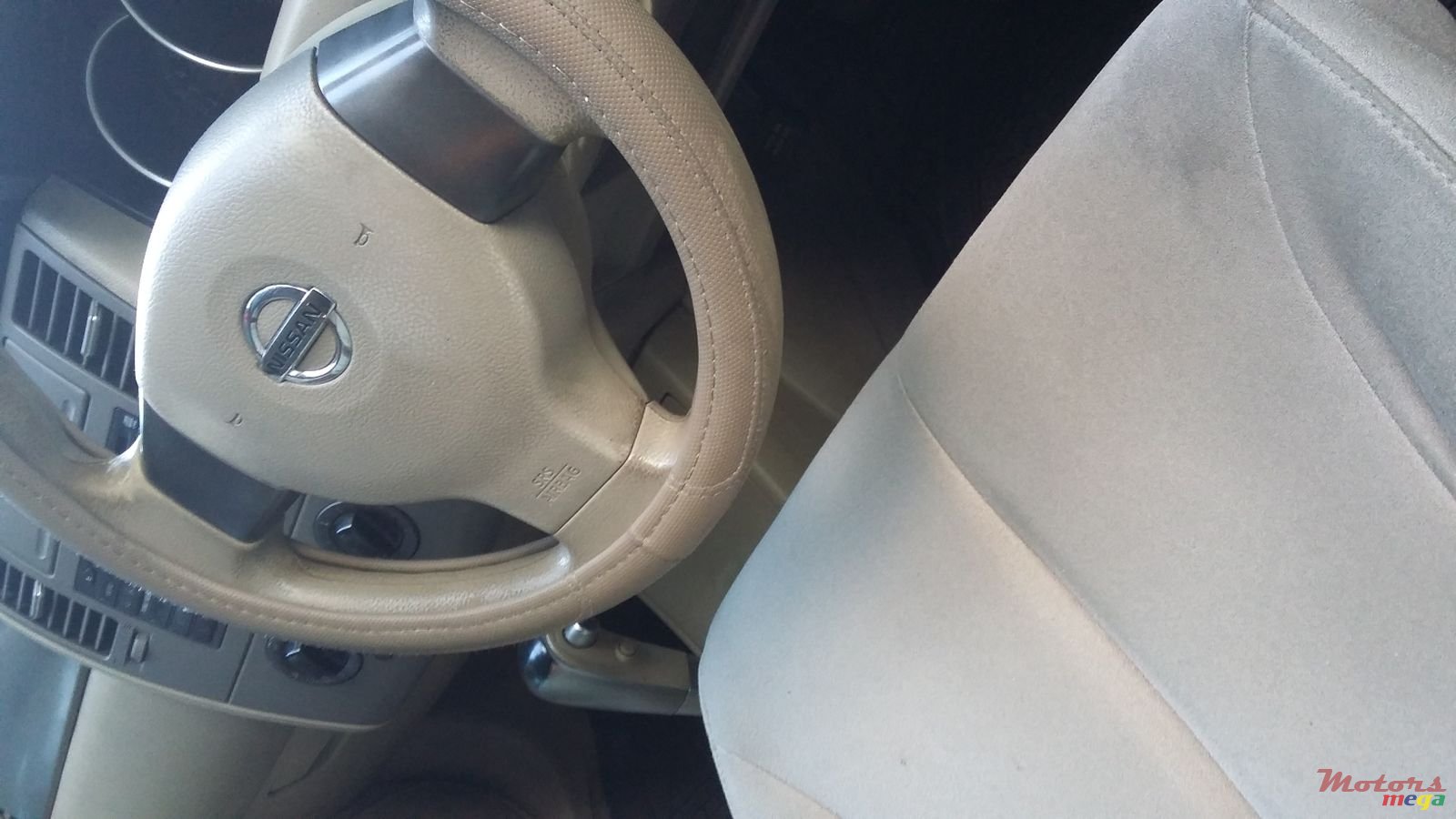 2006' Nissan Tiida photo #6