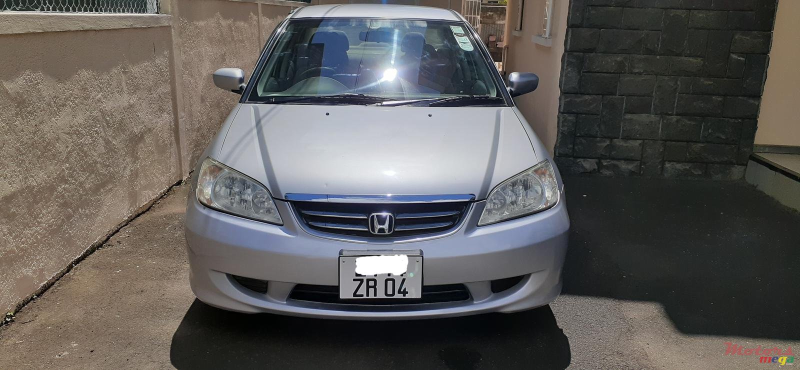 2004' Honda Civic ES8 Vtec photo #1