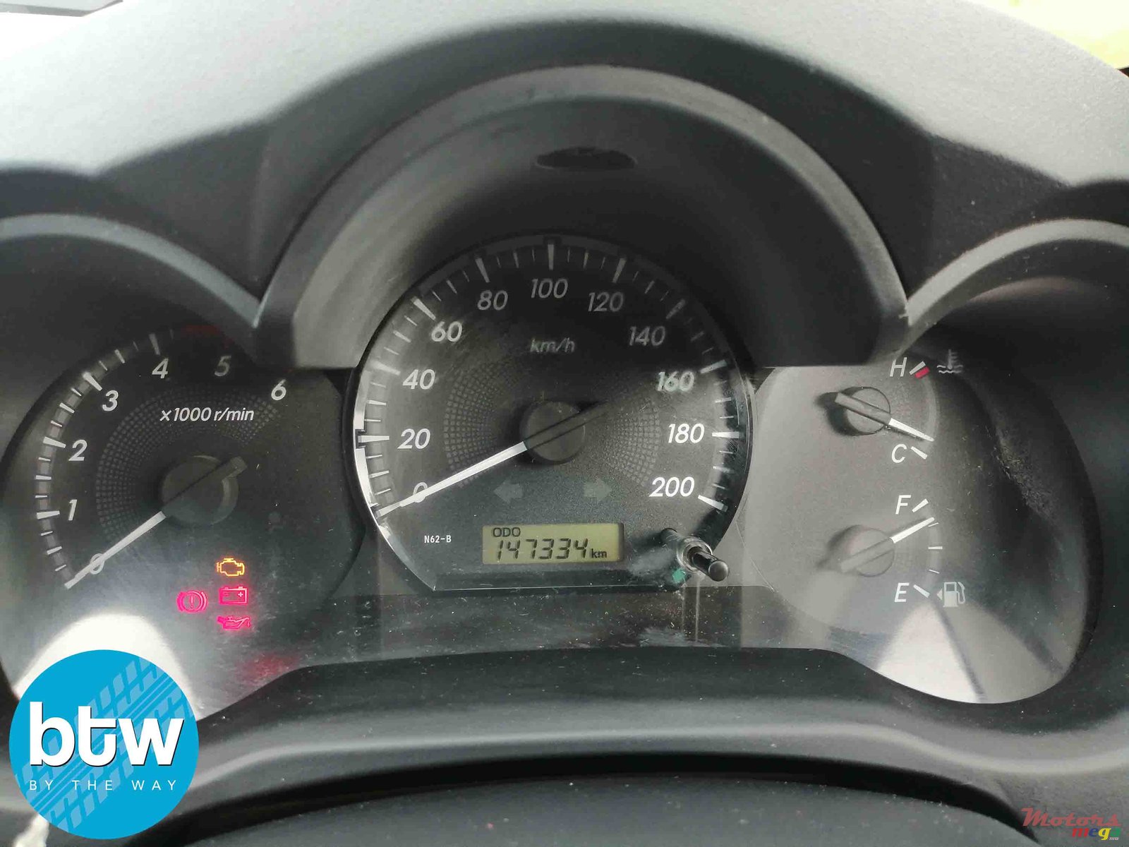 2013' Toyota Hilux 4X4 photo #7