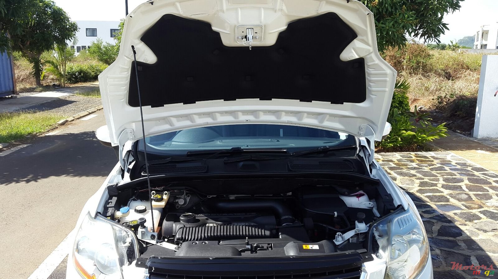 2010' Ford Kuga photo #7