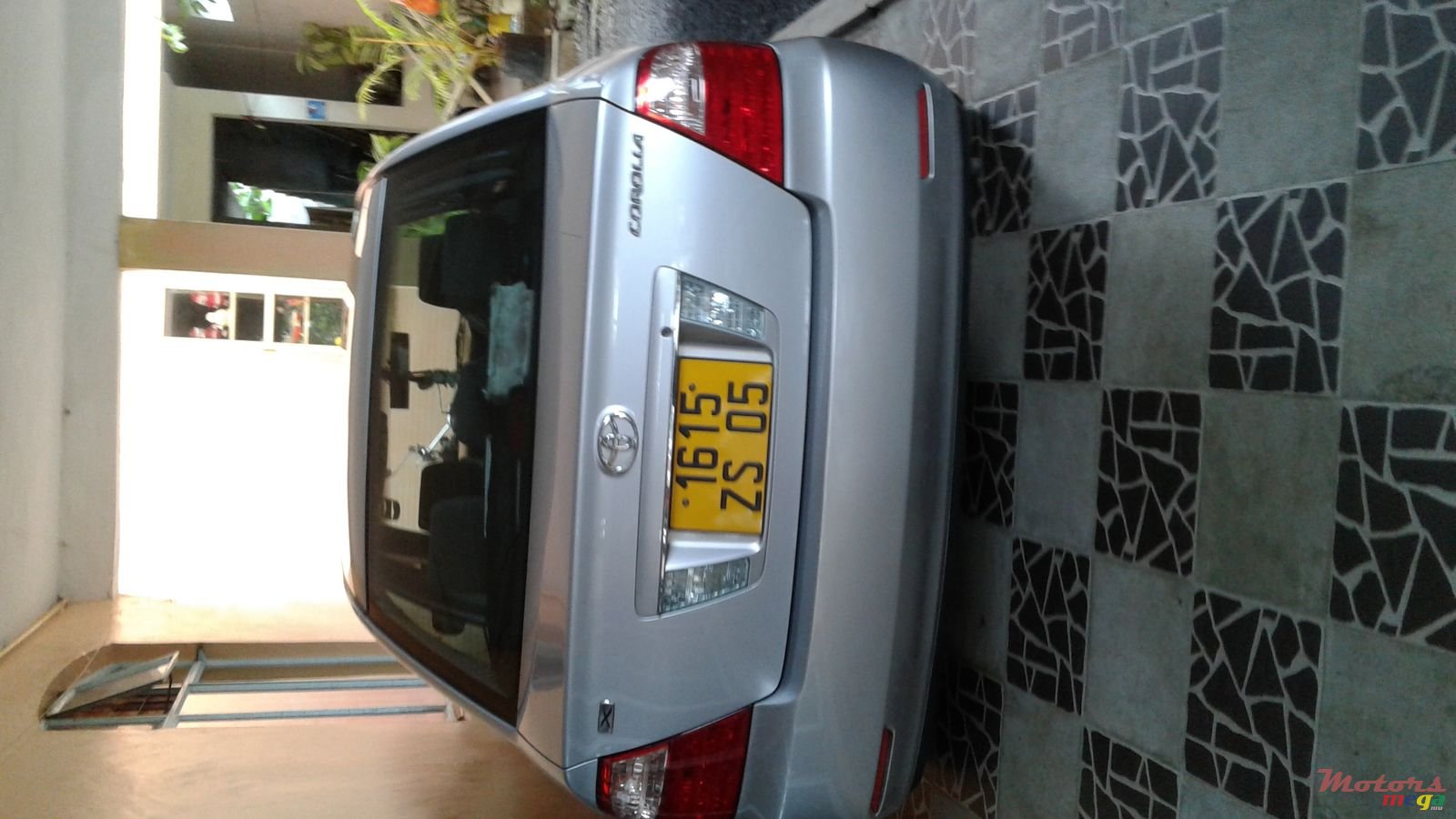 2005' Toyota Corolla photo #1