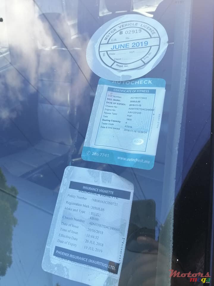 2005' Isuzu KB Series KB 300 photo #1