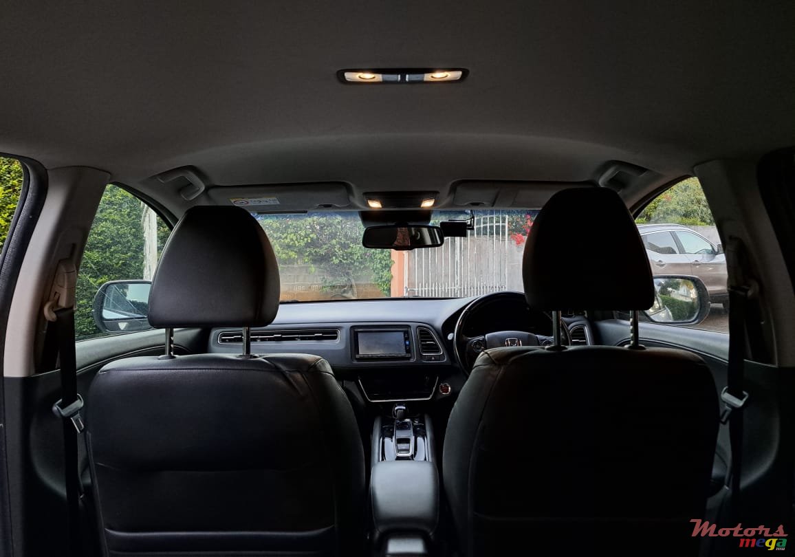 2016' Honda HR-V Vezel Z sensing photo #6