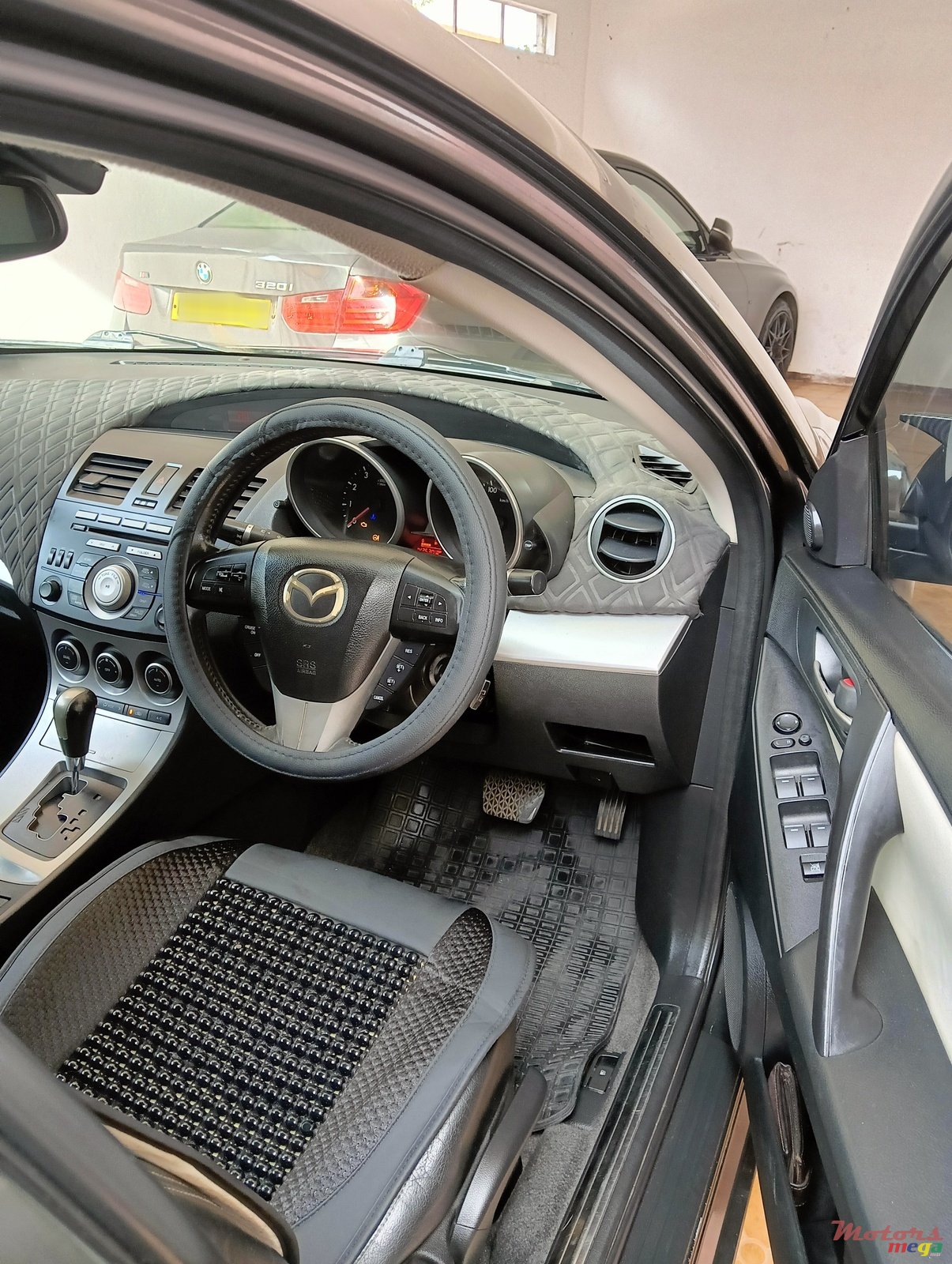 2010' Mazda 3 photo #5