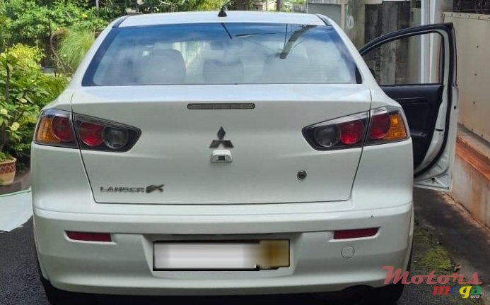 2017' Mitsubishi Lancer photo #1