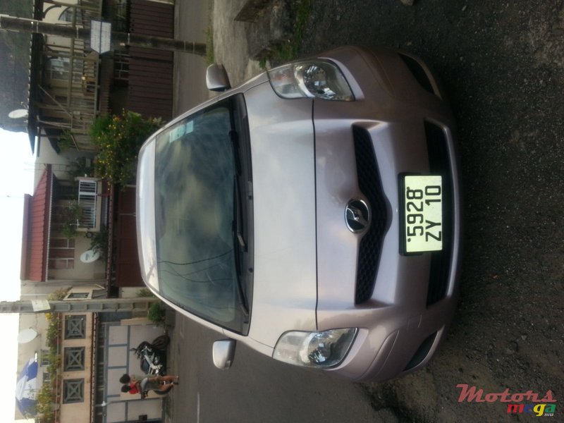 2010' Toyota Vitz photo #5