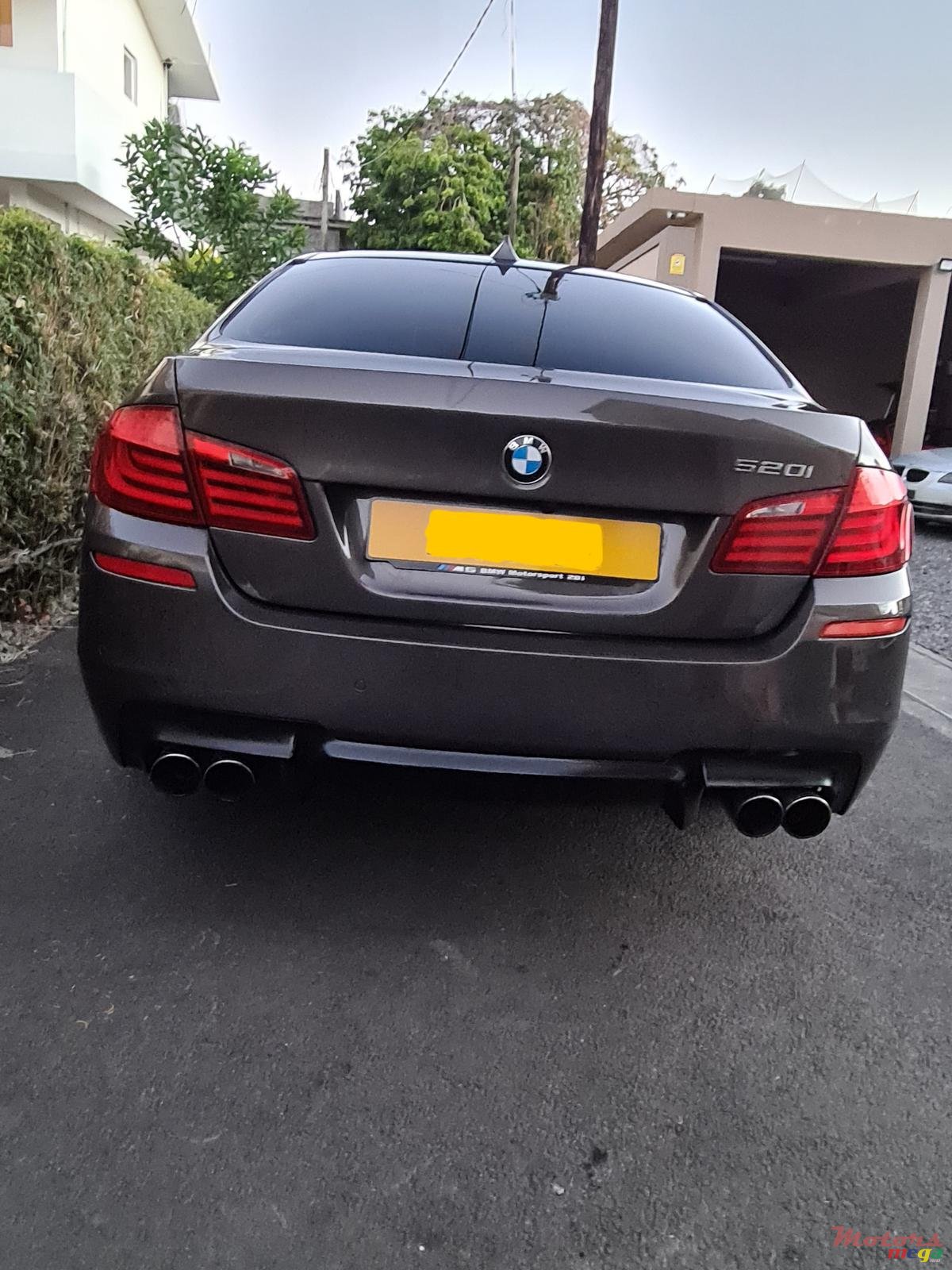 2012' BMW 520i M-sport photo #5