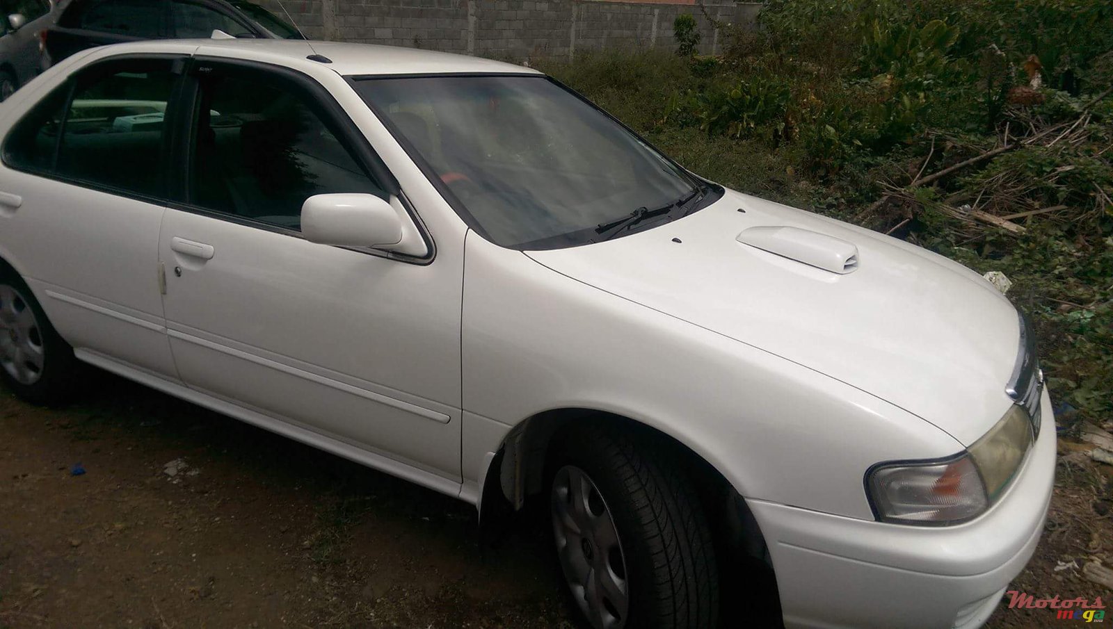 1998' Nissan Sunny photo #2