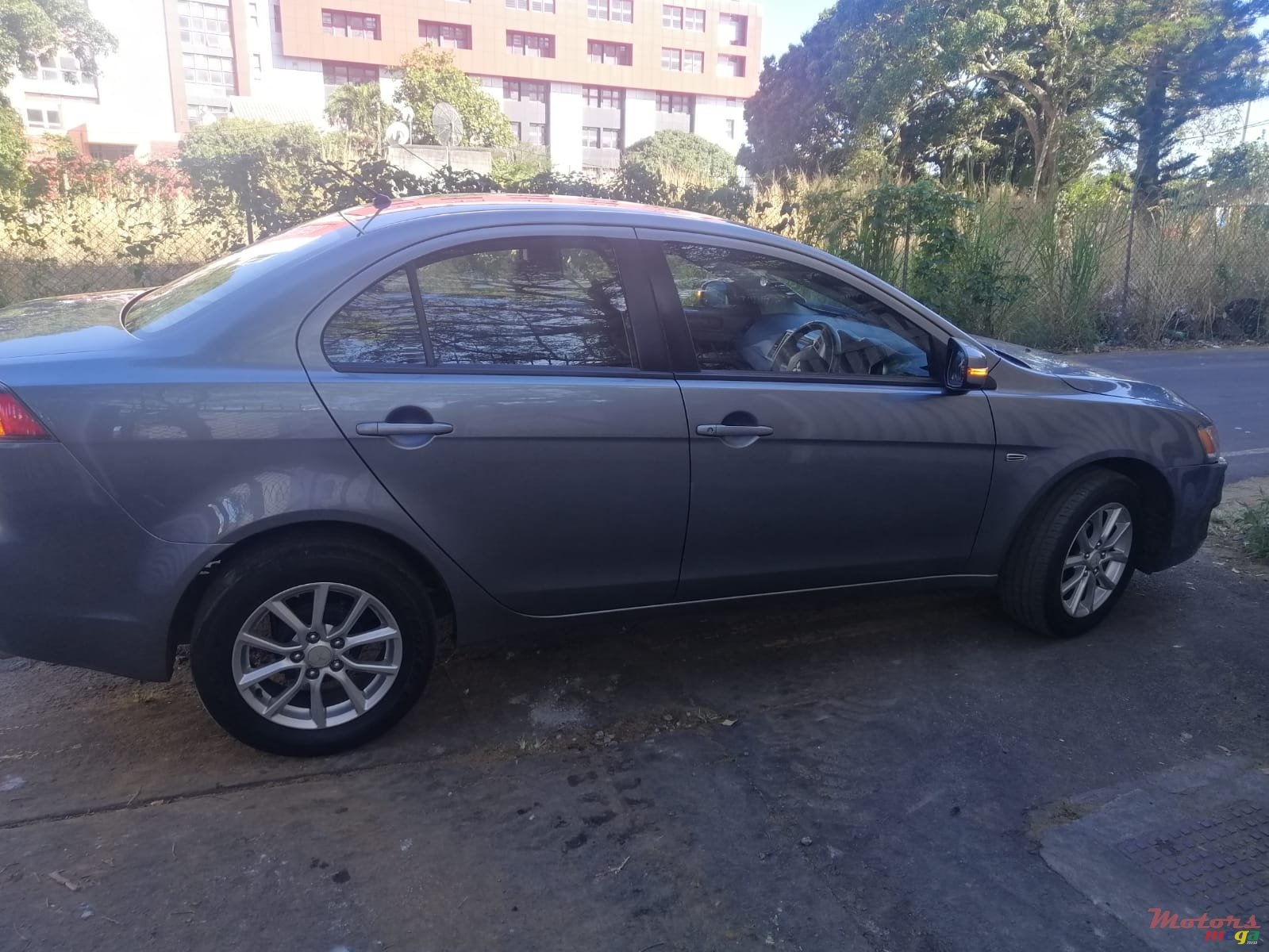 2015' Mitsubishi Lancer Evolution photo #4