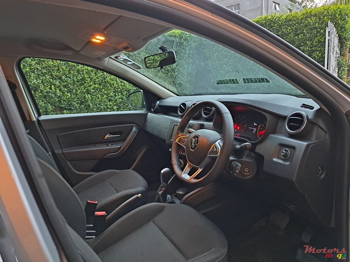 2019' Renault Duster photo #5