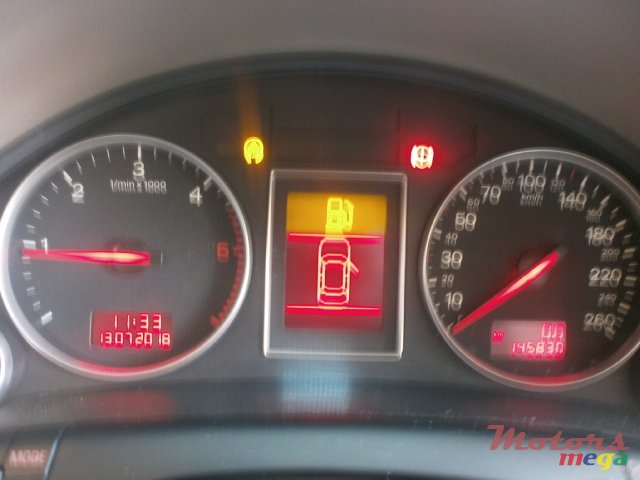 2010' Audi A4 photo #6