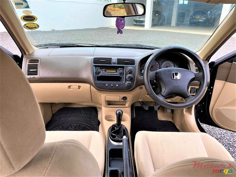 2005' Honda Civic ES8 AG 05 Manual photo #3