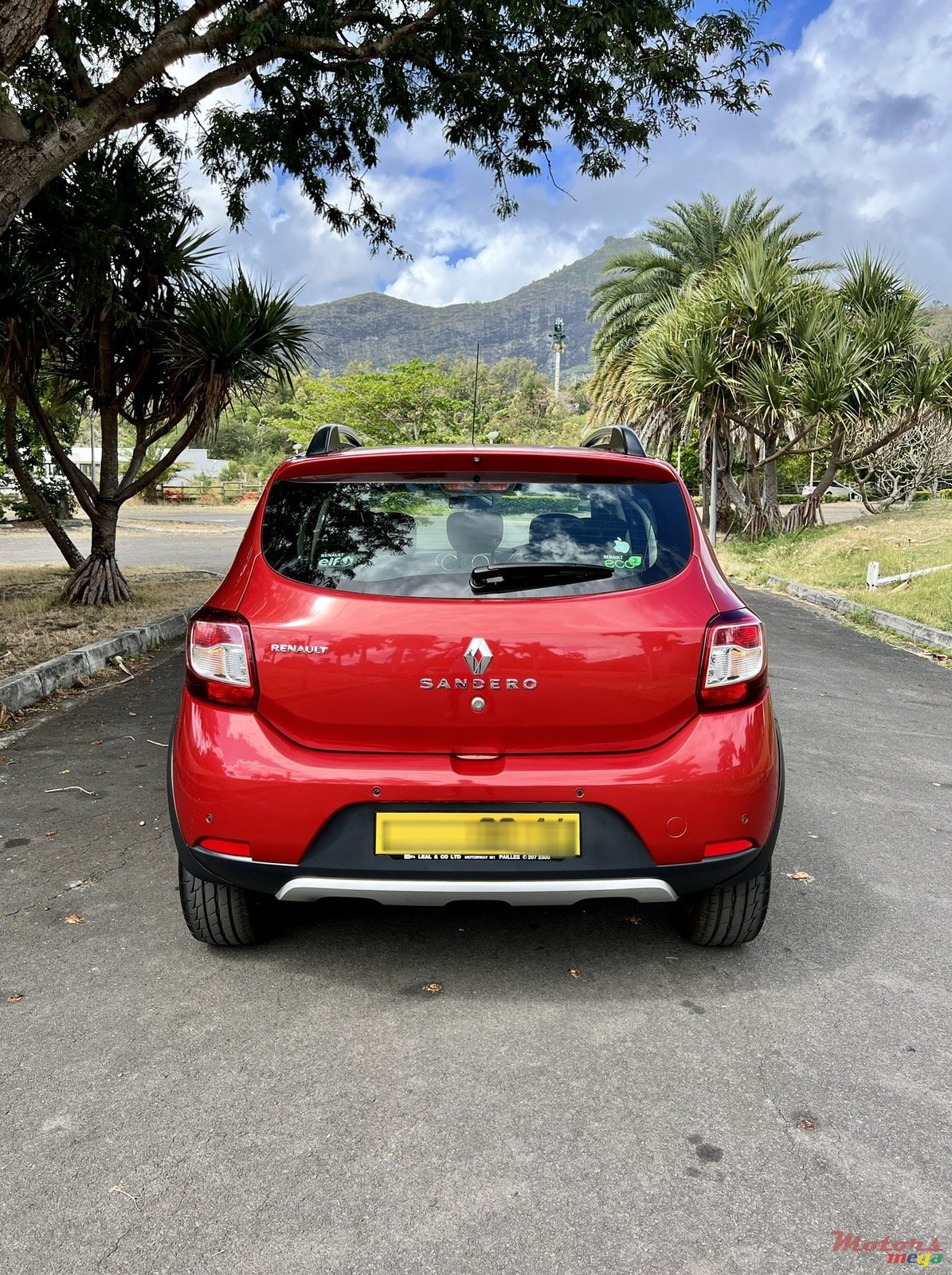 2014' Renault Sandero StepWay photo #4