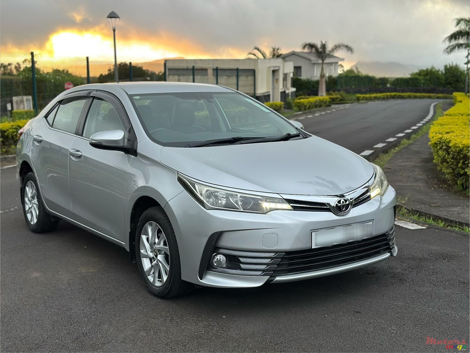 2018' Toyota Corolla photo #1