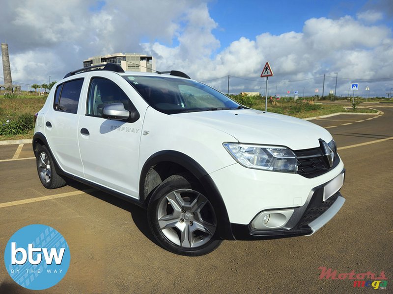 2019' Renault Sandero STEPWAY photo #1