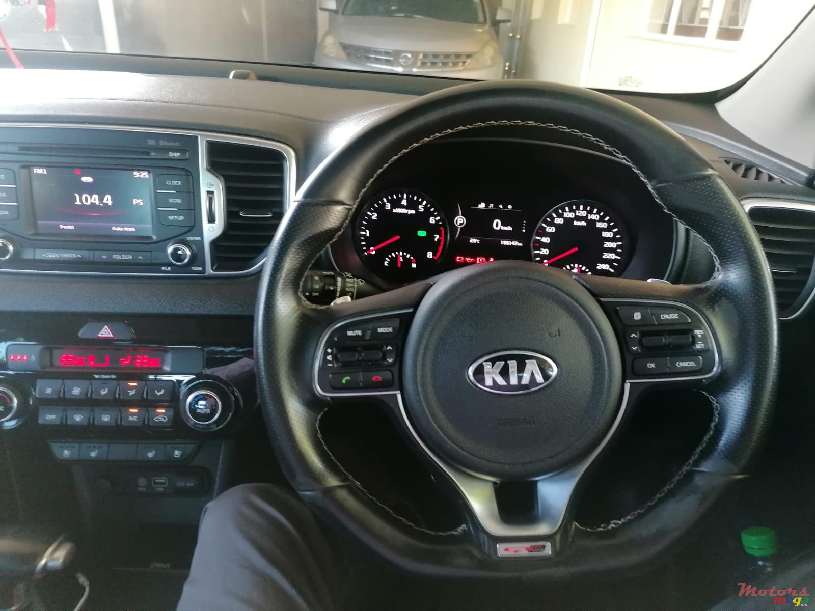 2017' Kia Sportage photo #2