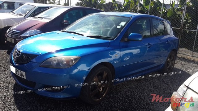 2004' Mazda 3 photo #1