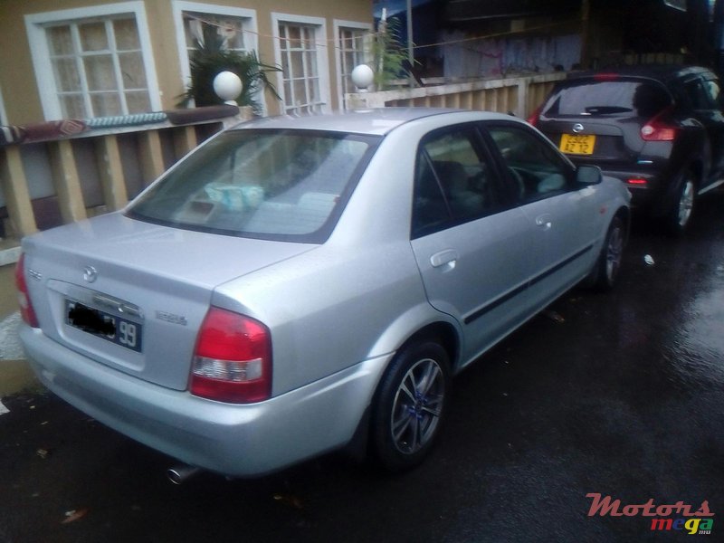 1999' Mazda 323 photo #2