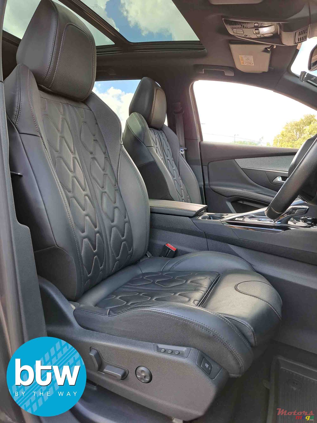 2017' Peugeot 3008 photo #5