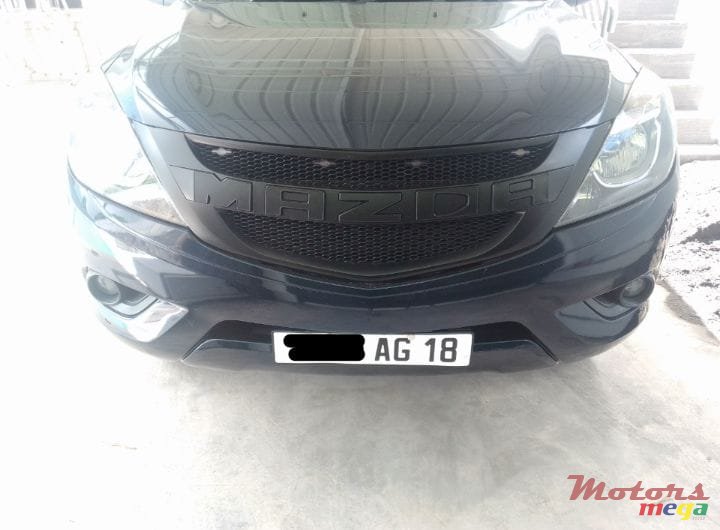 2018' Mazda BT-50 photo #3