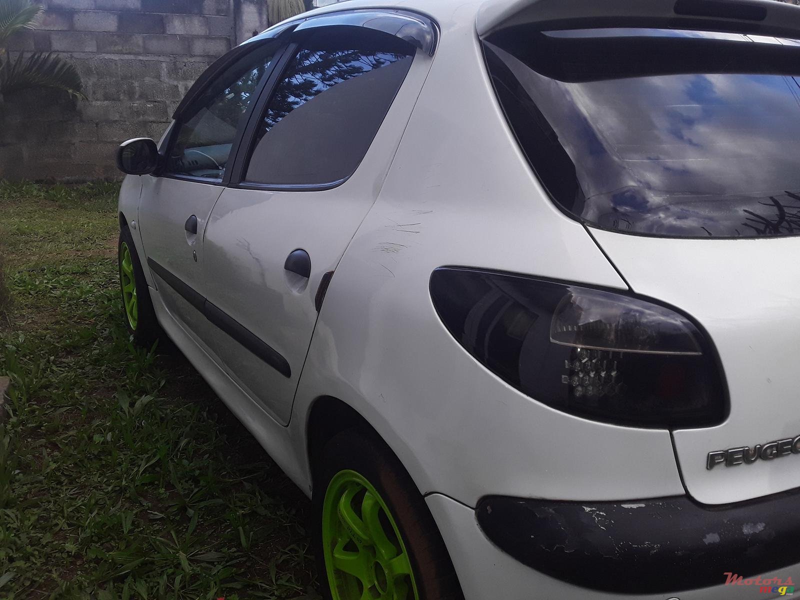 2000' Peugeot 206 photo #3