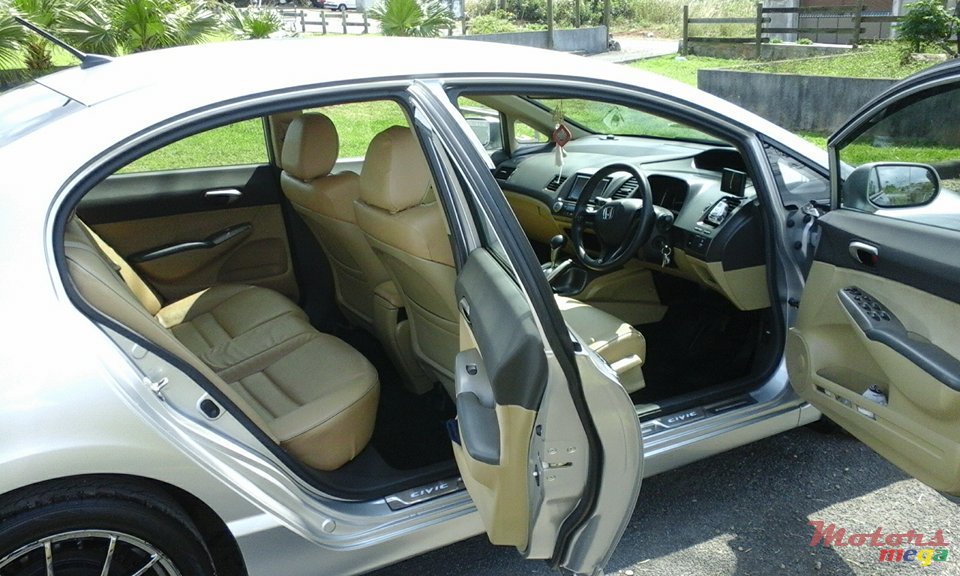 2007' Honda Civic Hybrid photo #4