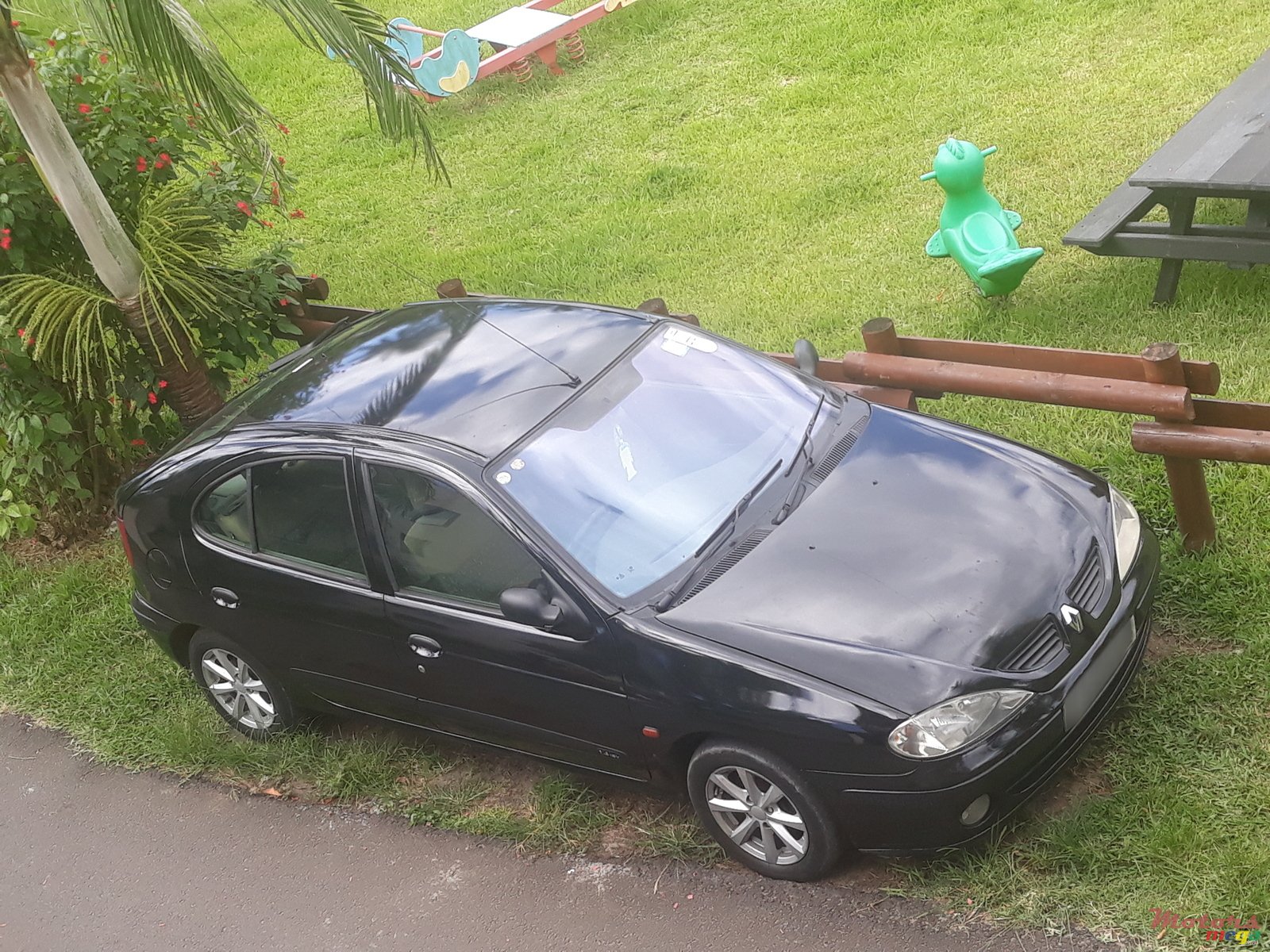 2002' Renault Megane photo #1